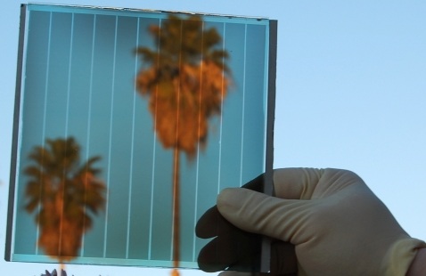Yeni organik fotovoltaik paneller % 9.3 verimlilikte ve 2013’te pazara çıkmaya hazırlanıyor. Resim: Philips 66